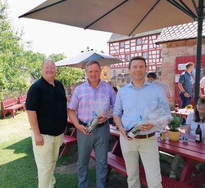 Hermann E. Hein (MU-Kreisvorsitzenden), Bernd Obst (1. Bürgermeister Cadolzburg), Matthias Dießl (Landrat)